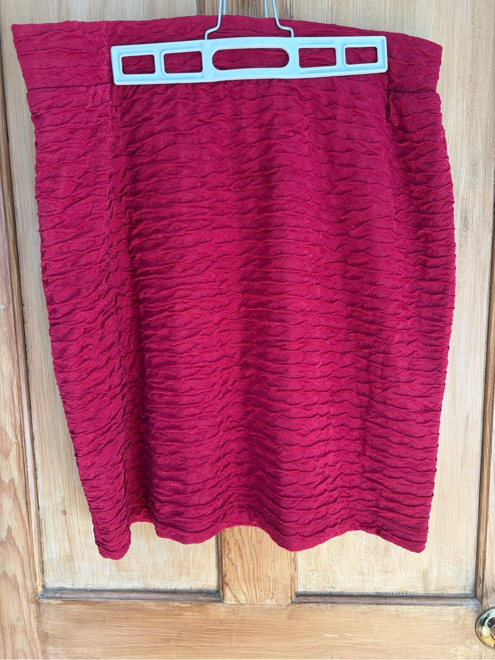 Reitmans Red Textured Pencil Skirt
